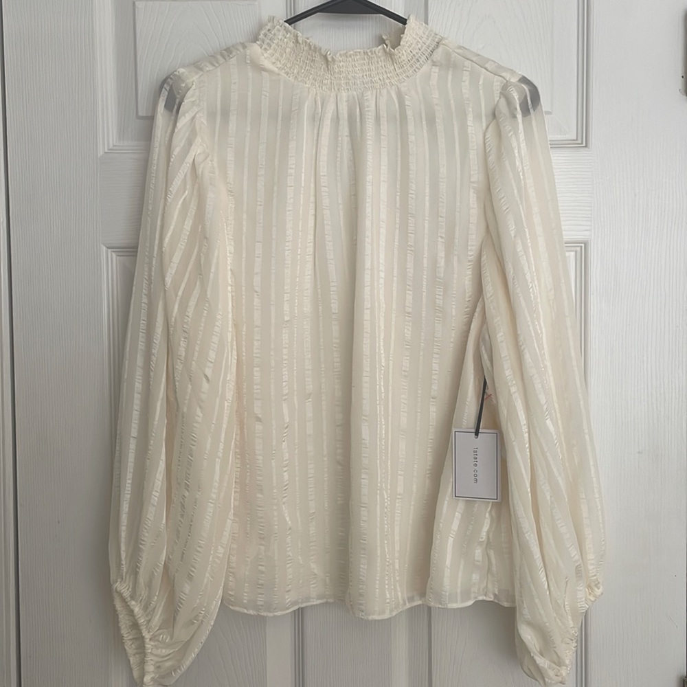 White High neck top